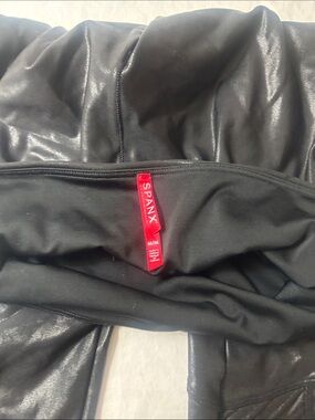 SPANX Black Faux Leather Jacket with Red Tag Size M. No cracks plus hem good.